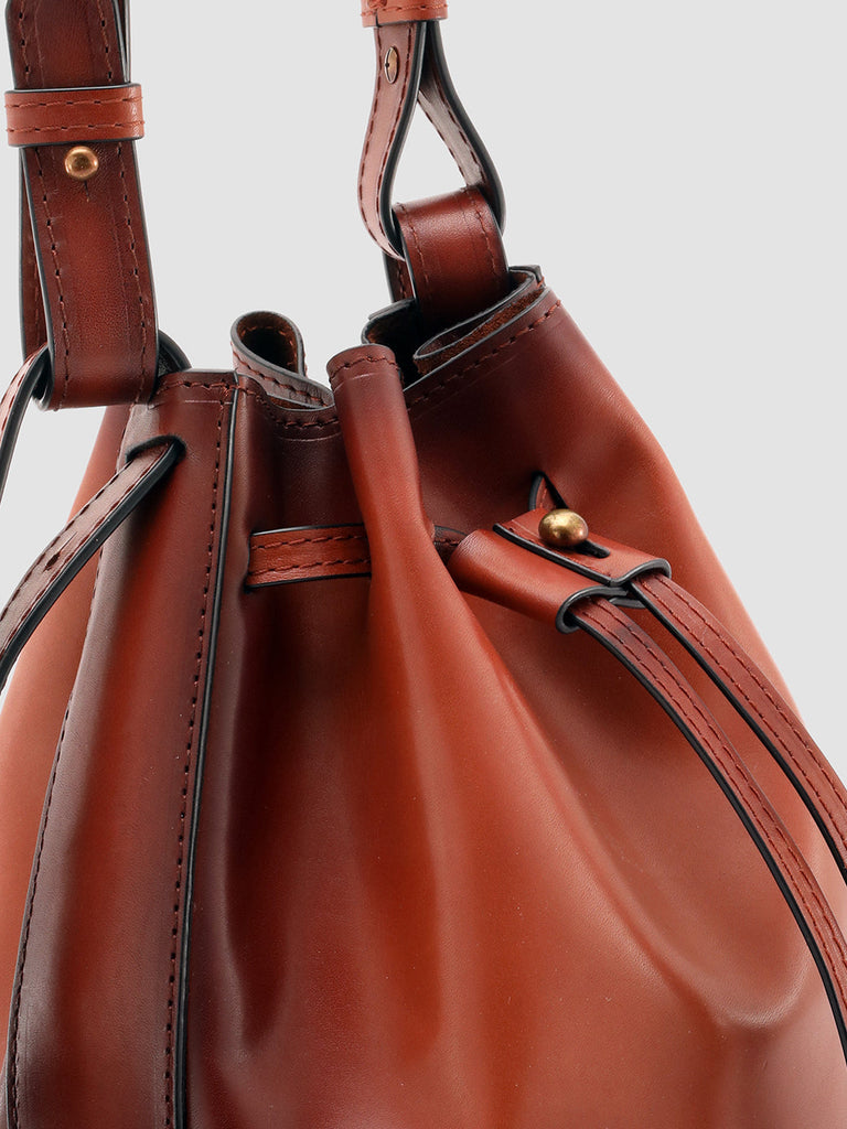 SADDLE 08 - Brown Leather Bucket Bag